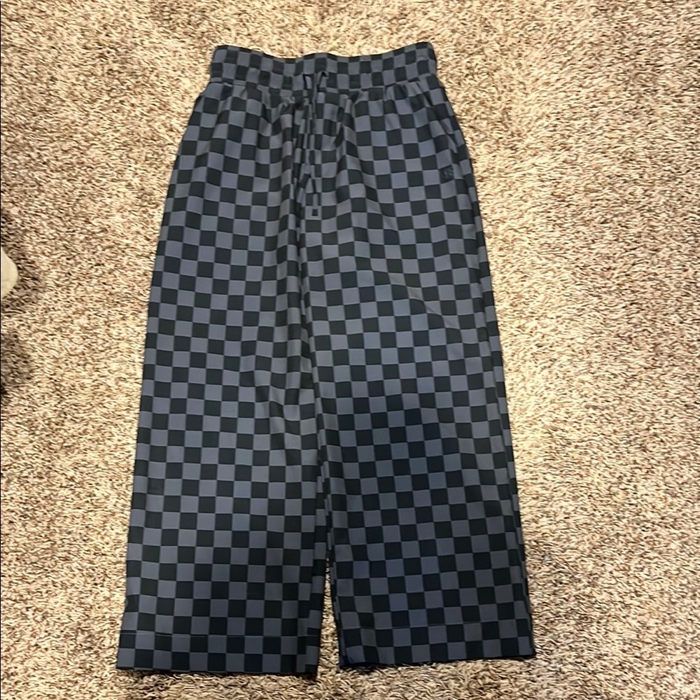 Albion Fit Checkered cropped Pants - Black and Gray. Size M tall. Worn once.